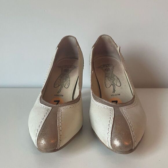 Vintage Fly London White Gold Heels Funky Artsy Size 37 (US 6.5) - Picture 3 of 10